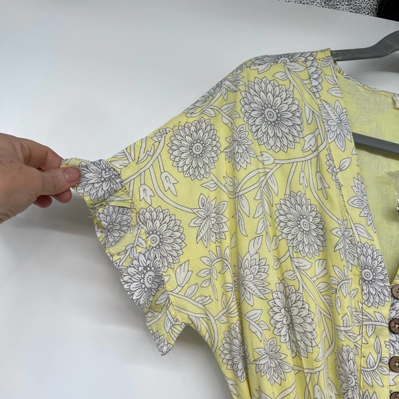 NWOT Elan Floral Romper Women's Size M Yellow & White Tassel Tie Button Front - Picture 5 of 9